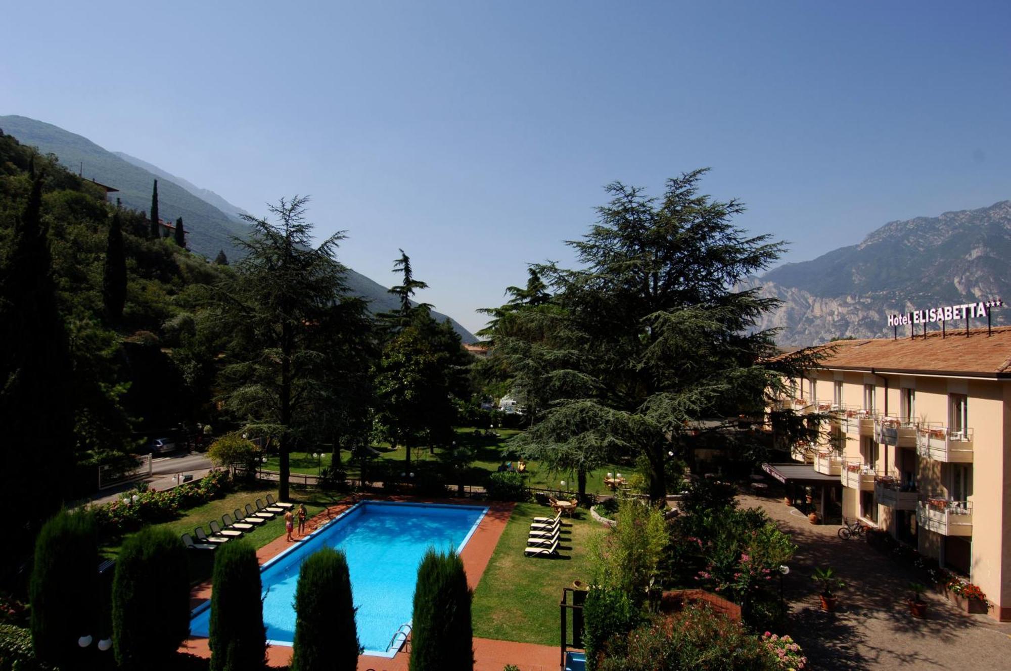 Hotel Elisabetta Torbole Sul Garda Exterior photo