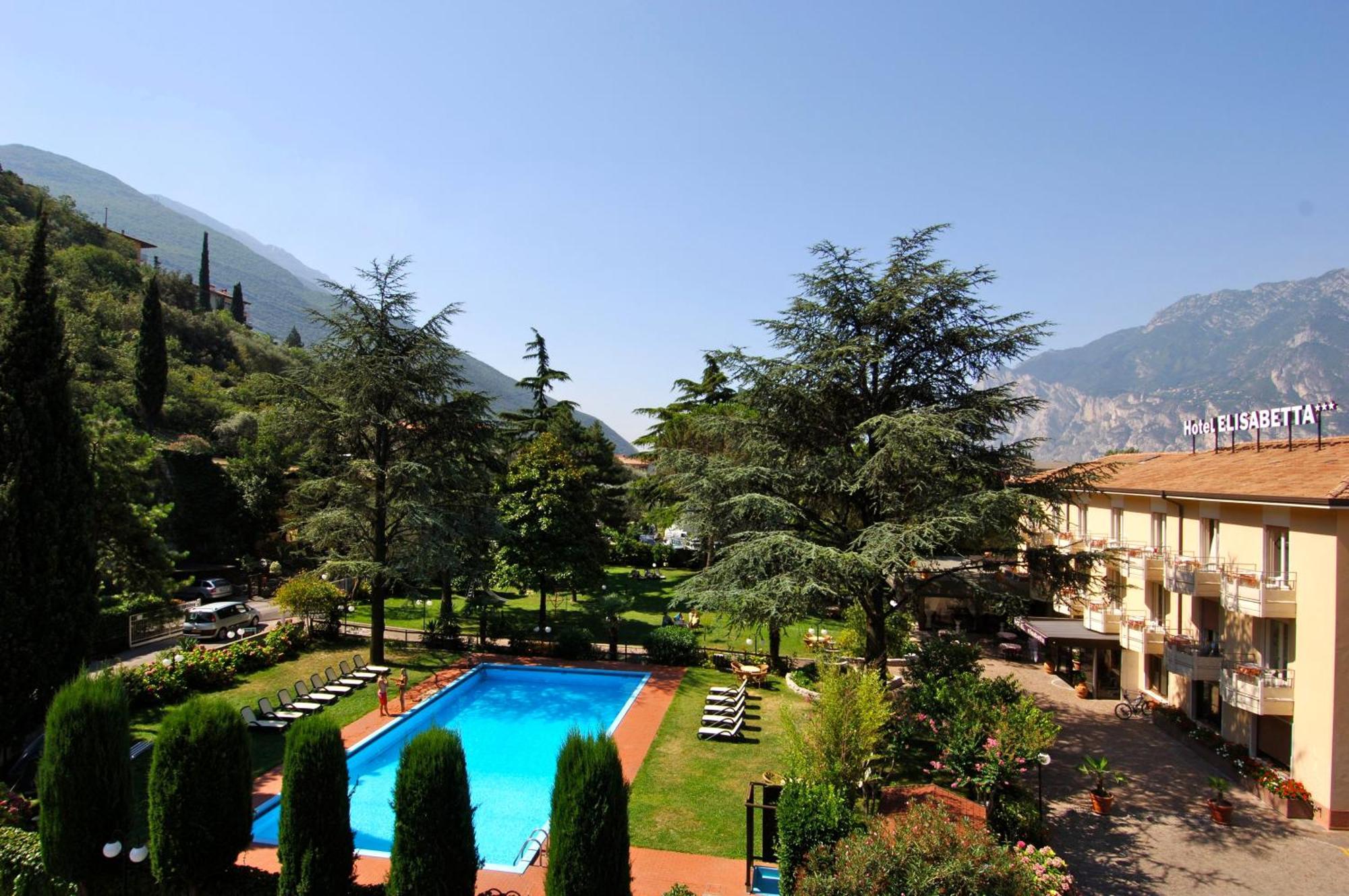 Hotel Elisabetta Torbole Sul Garda Exterior photo